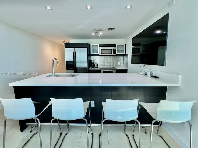 Photo - 1900 N Bayshore Dr Unit 4003