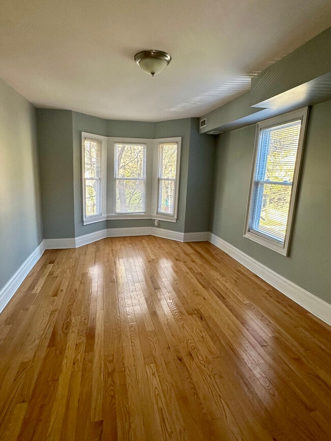 Photo - 1501 W Highland Ave Unit 2