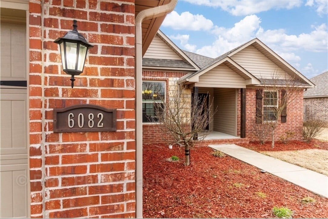 Photo - 6082 Cord Ave