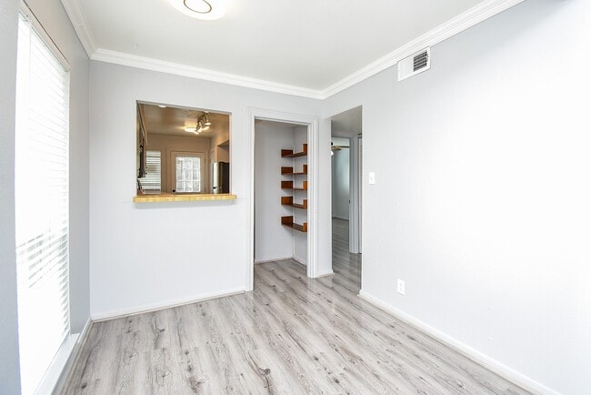 Photo - 5202 Arboles Dr Unit 3