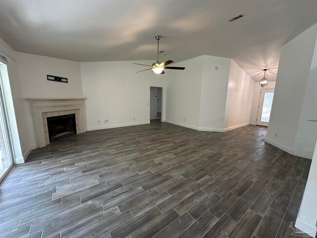 Photo - 1067 Oak View Dr