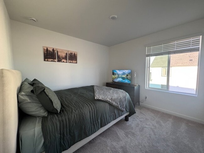 Building Photo - 9156 Percheron Pony Dr