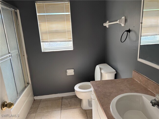 Photo - 402 Banfield Pl