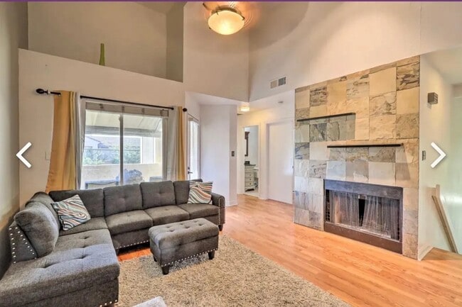 Building Photo - 4201 N 20th St Rental