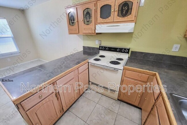 7365 N Loop Dr
