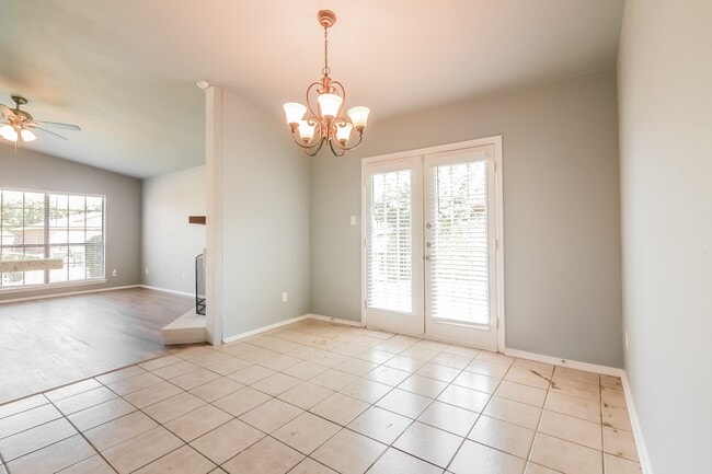 Photo - 1517 Windsor Dr