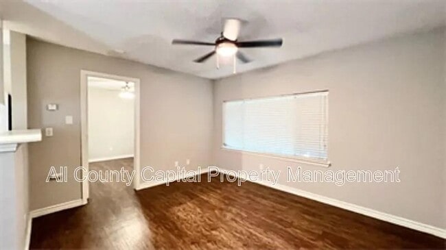 Photo - 4500 Witham Ln Unidad 101