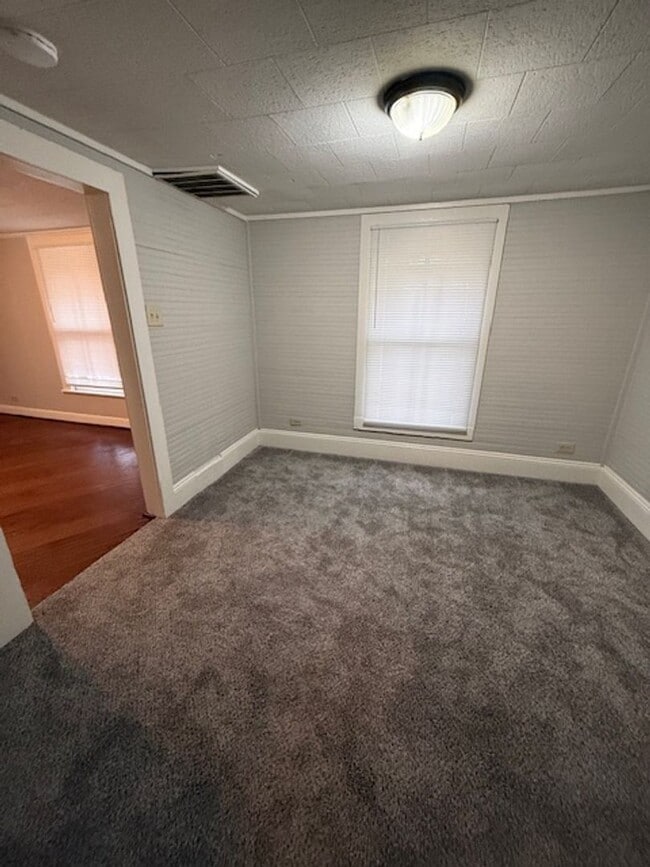 Photo - 2 Bedroom, 1.5-bathroom house