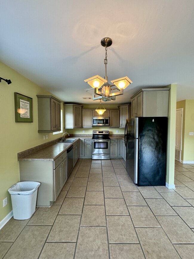 Photo - 254 Benachi Ave