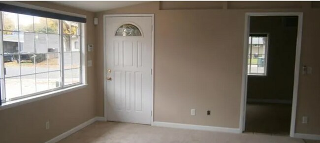 Photo - 716 Virginia Dr