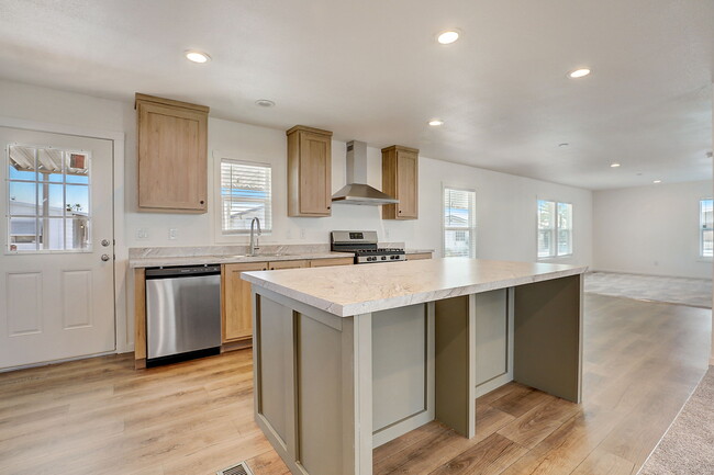 Photo - 2627 S Lamb Blvd