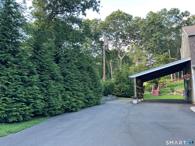 Photo - 80 River Rd