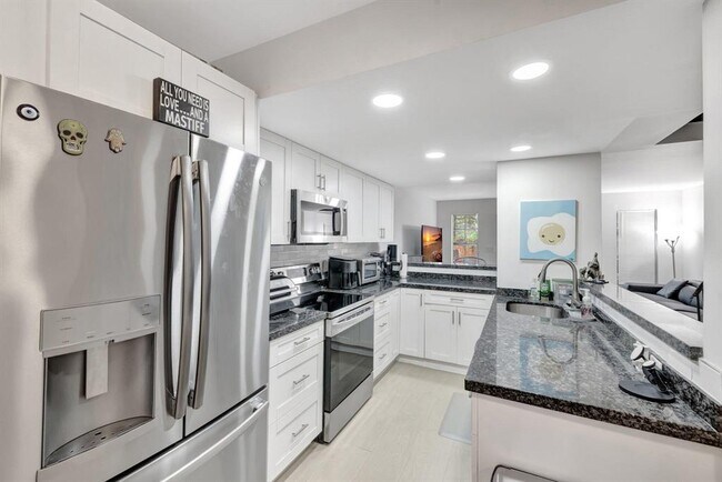 Photo - 640 Tennis Club Dr Unit 108