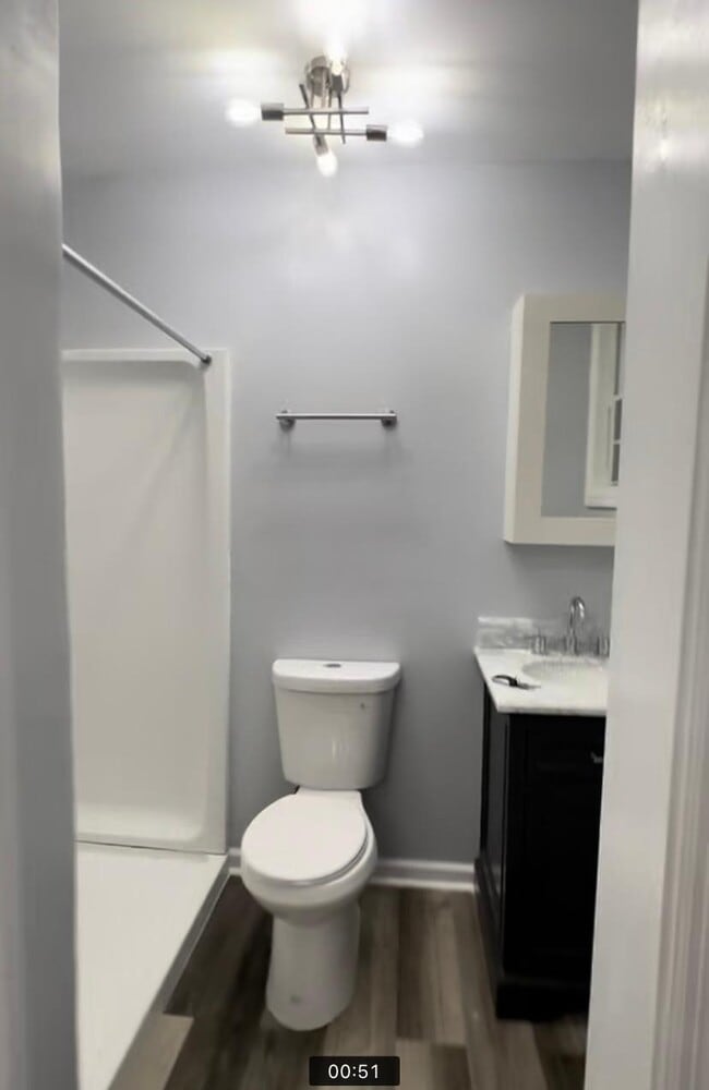 Photo - 824 E 39th St Unit B