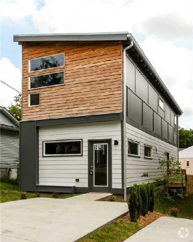 Building Photo - **NOW AVAILABLE!!  Modern 3 Bed, 2 Bath Ho... Rental