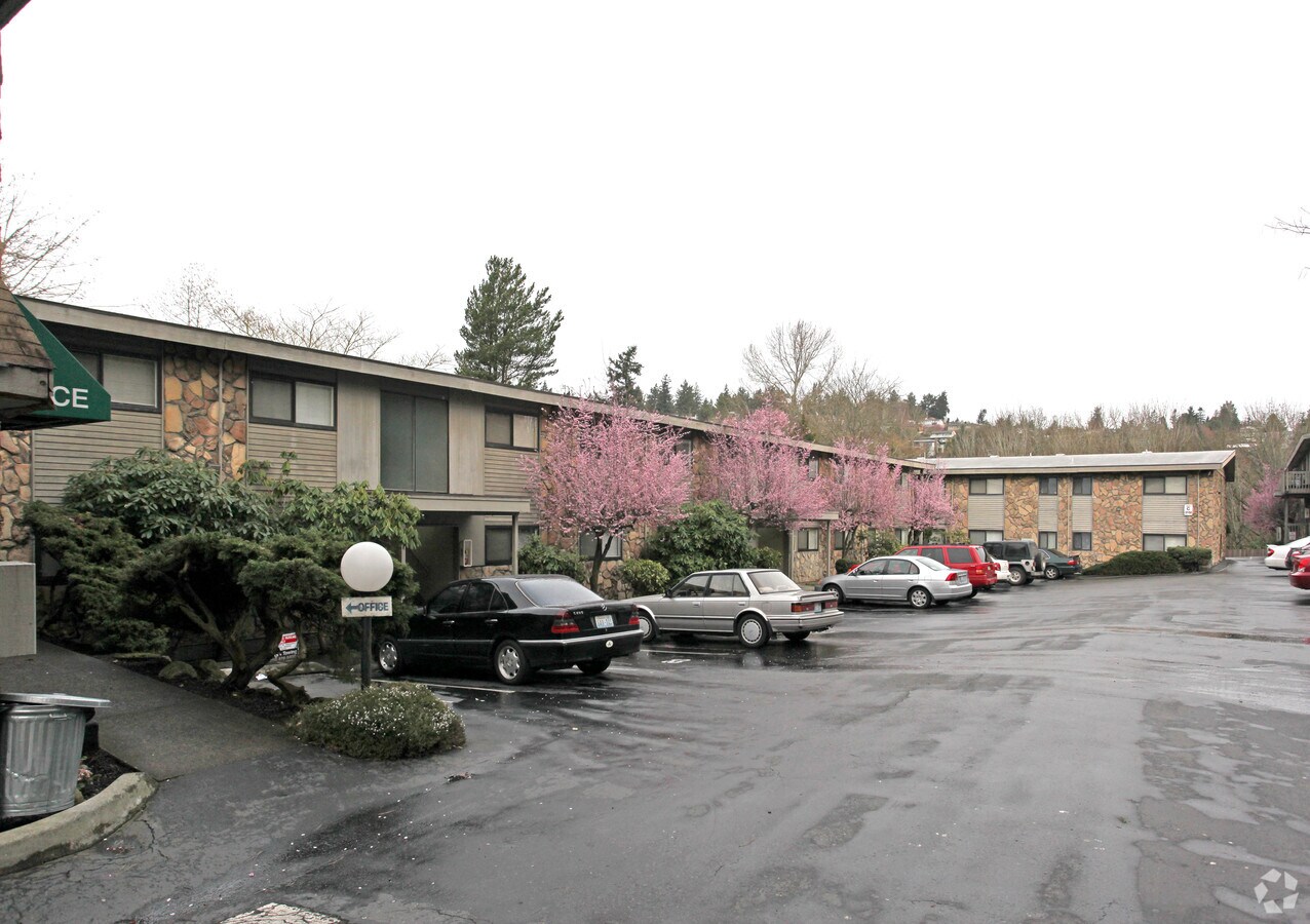 Villa Des Moines - Villa Des Moines Apartments