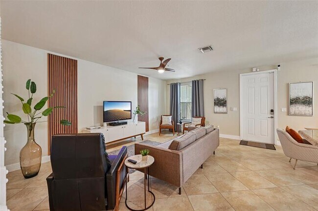 Photo - 4714 Monarch Way