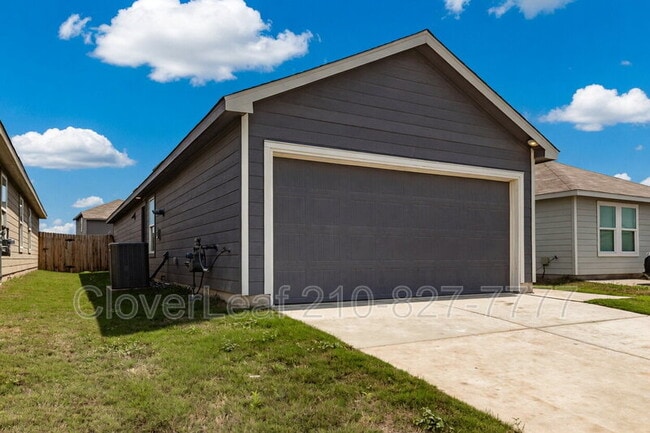 Photo - 3650 Millbrook Wy
