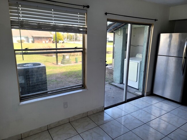 Photo - 3213 Windover Ave