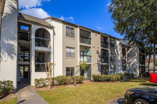 Photo - 2060 Cascades Blvd Condo Unit 302