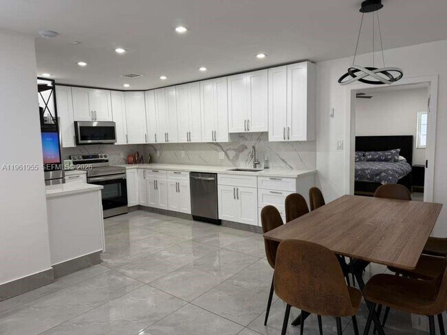 Photo - 2121 N 57th Terrace