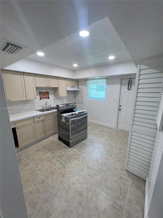 Photo - 25421 SW 107th Ct Unidad 25423