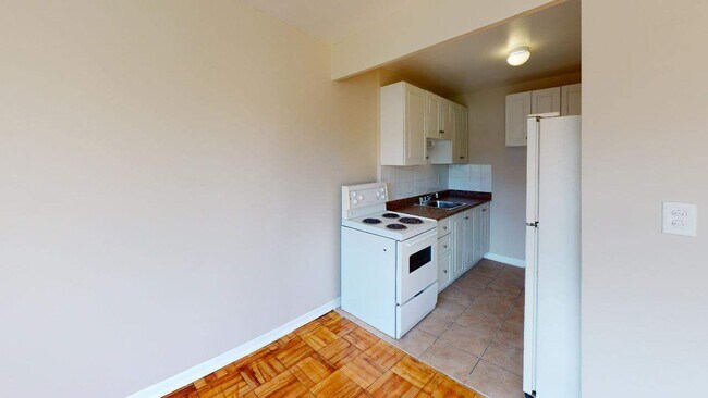 Photo - Family Friendly Building! Unit 1