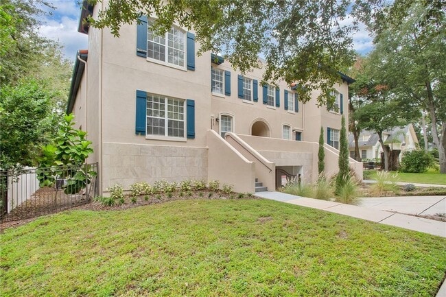 Photo - 310 E Vanderbilt St Unit 3