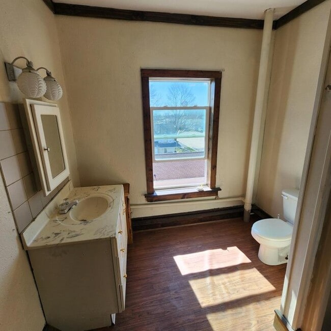 Photo - 118 E Railroad, Apt#6-Apt#6 Unit Apt#6