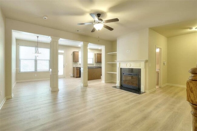 Photo - 3702 Brockenhurst Dr