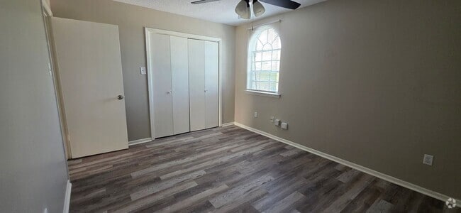 Building Photo - 650 Central Ave Rental
