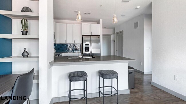 Photo - 3706 Goodwin Ave Unit 243