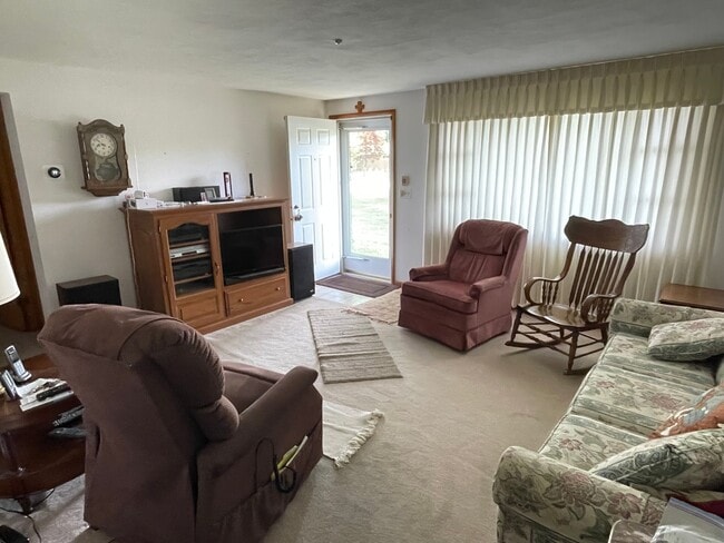 Photo - 3050 Axe Dr