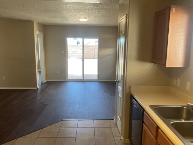 Photo - 3753 Havasu Falls St NE