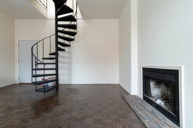 Photo - 3751 N Halsted St Unit 214