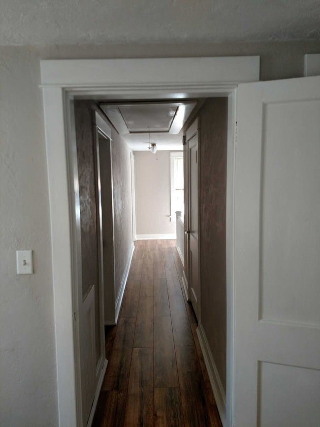 Upstairs hall way bonus room above - 575 E Church St Unit 575