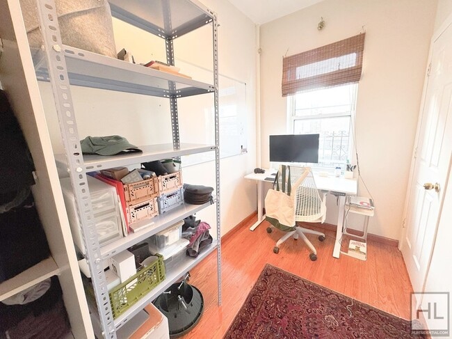 Photo - DRIGGS AVENUE Unit 3