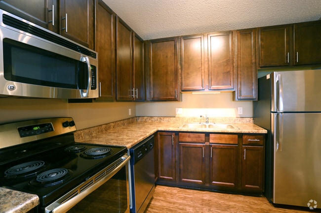 1BR, 1BA - Grayhawk - Kitchen