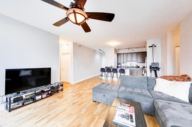 Photo - 421 W Huron St Unit 1303