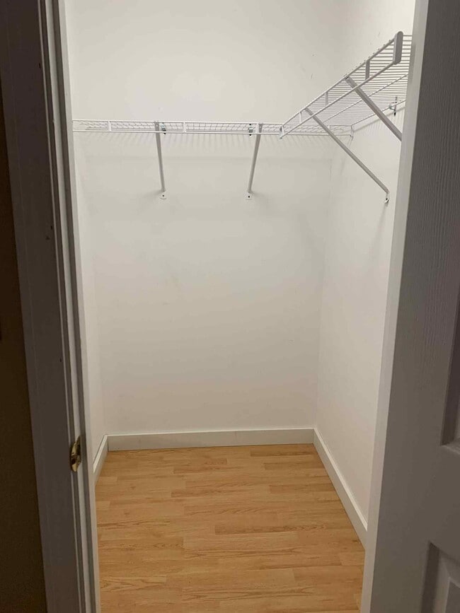 Photo - 851 Western Ave Unidad Apartment 1