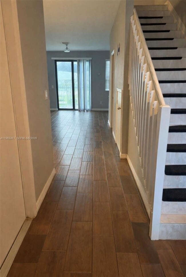 Photo - 1040 NW 33rd Ct