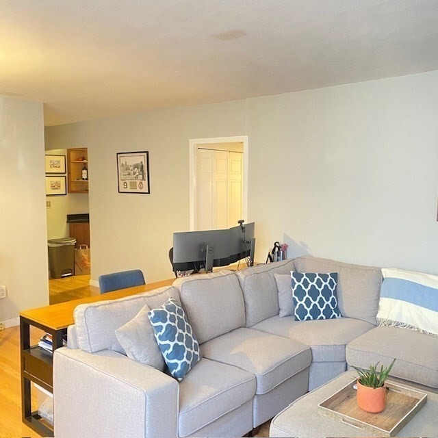 Building Photo - 145 Pinckney St Unit 132