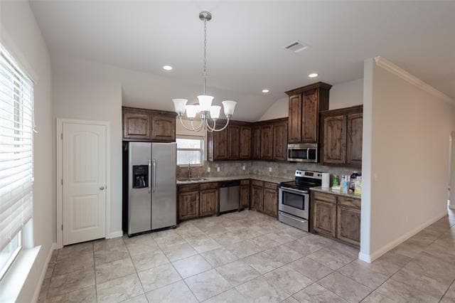 Photo - 729 Smyth St