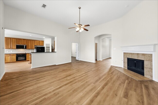 1402 Chandler Cove