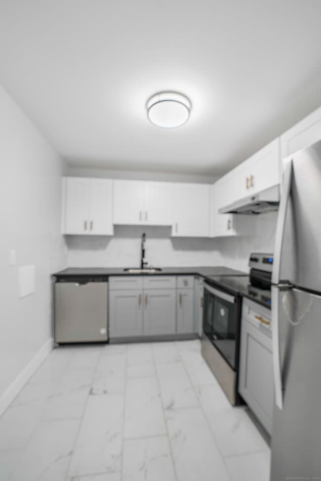 Building Photo - 280 Collins St Unit 213 Rental