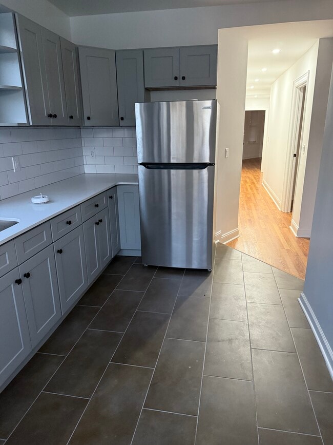 Photo - 139 S 12th Ave