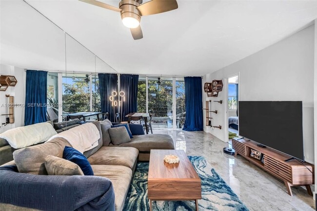 Photo - 120 Royal Pk Dr