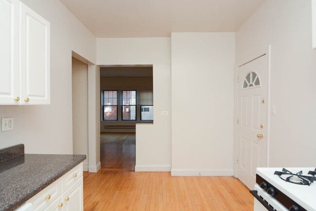 Photo - 1030 Dempster St Unit E2