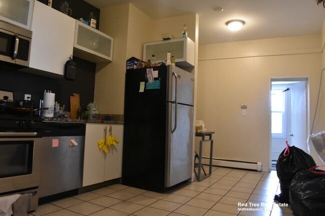 Photo - 114 Everett St Unit 3