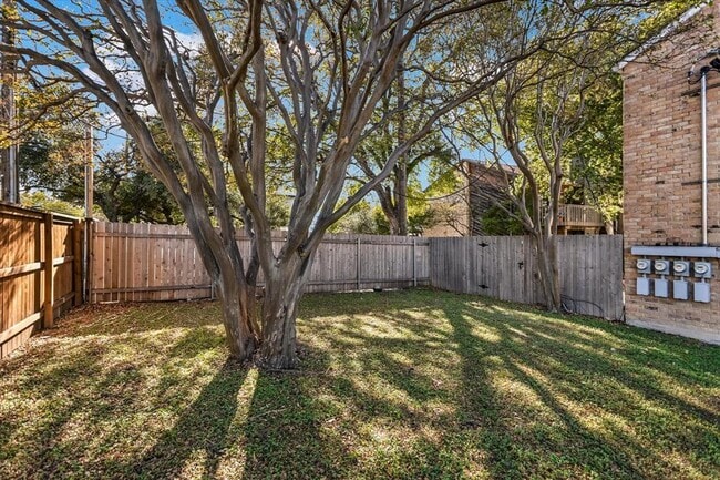 Photo - 5604 Woodrow Ave Unit 1